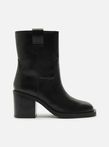 Bota Preta Couro Cano Médio Salto Bloco Tiras