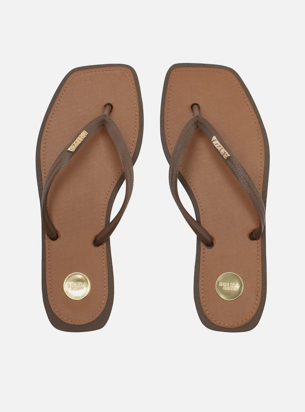 Chinelo de Dedo Marrom Plataforma Metais Brizza