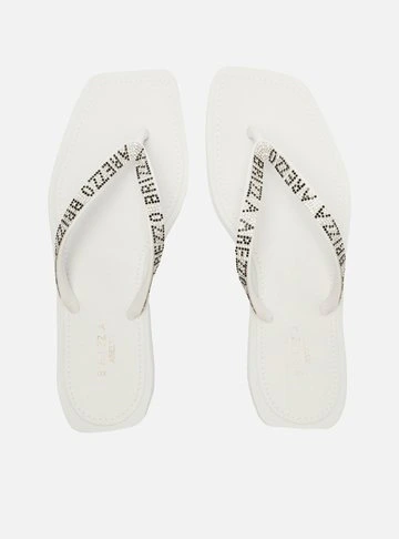 Chinelo de Dedo Branco Square Lettering Strass