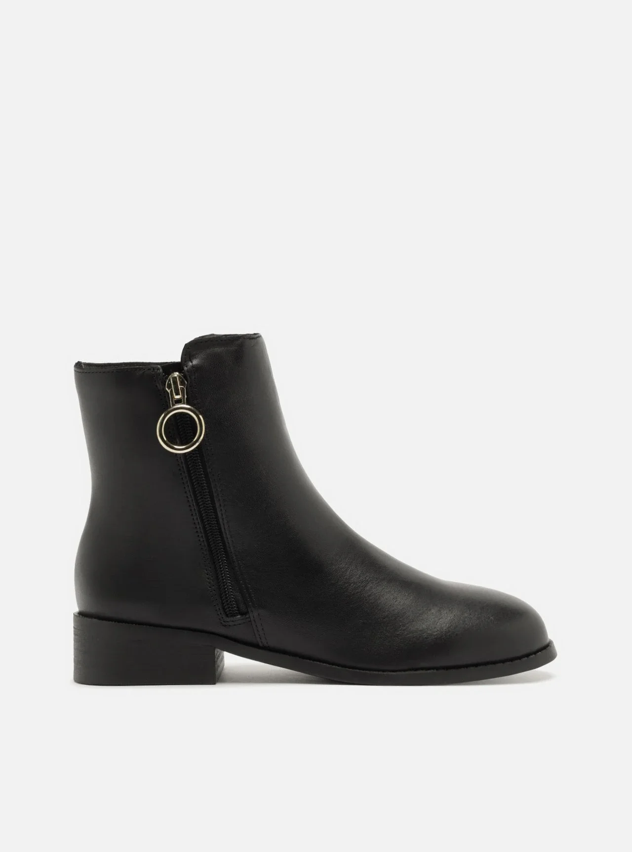 Bota Preta Couro Cano Curto Zíper Argola