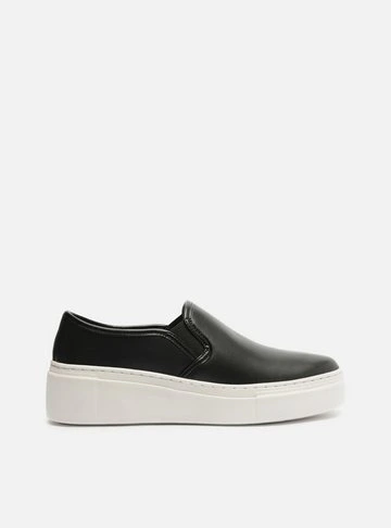Tênis Slip On Preto Sola Alta Básico