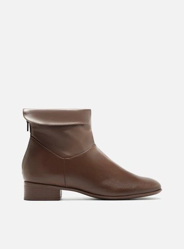 Bota Classic Couro New Coffee