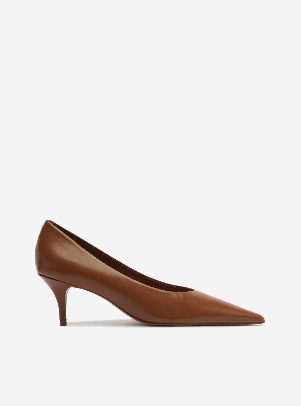 Scarpin Marrom Couro Salto Baixo Fino Bico Fino