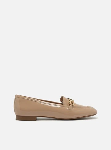 Mocassim Fechado Nude Verniz