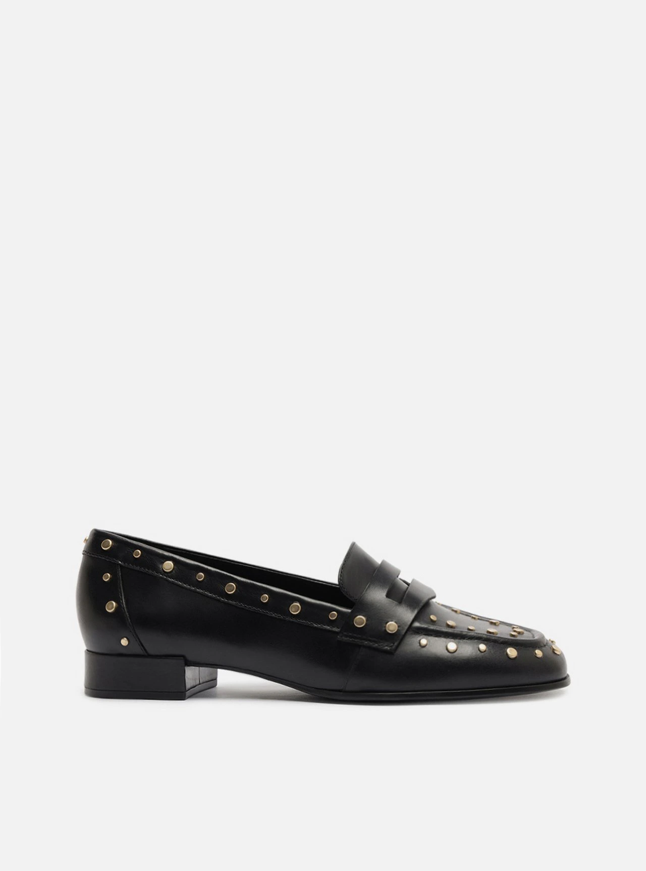 Mocassim Preto Couro Salto Bloco Tachas