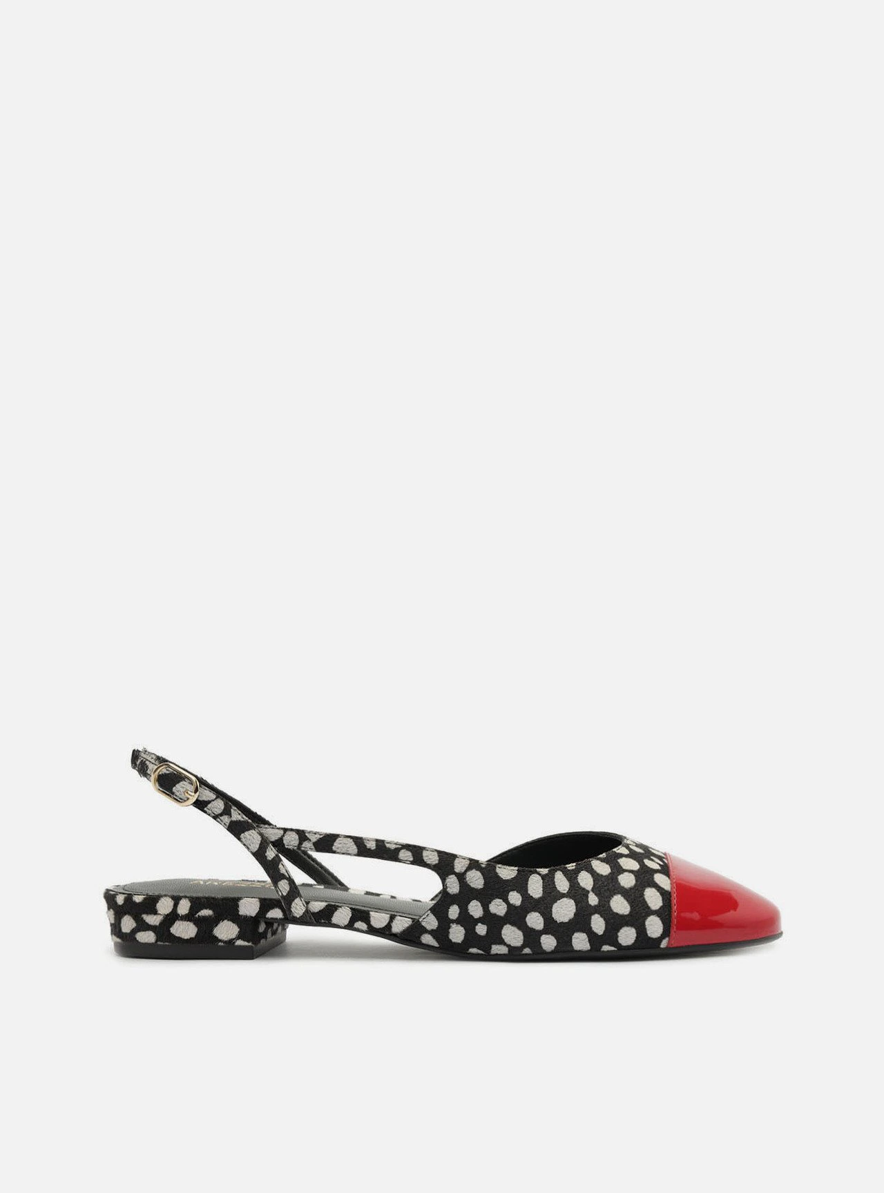 Sapatilha Multicolorida Bico Redondo Pelo Slingback