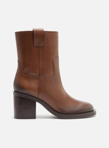 Bota Marrom Couro Cano Médio Salto Bloco Tiras