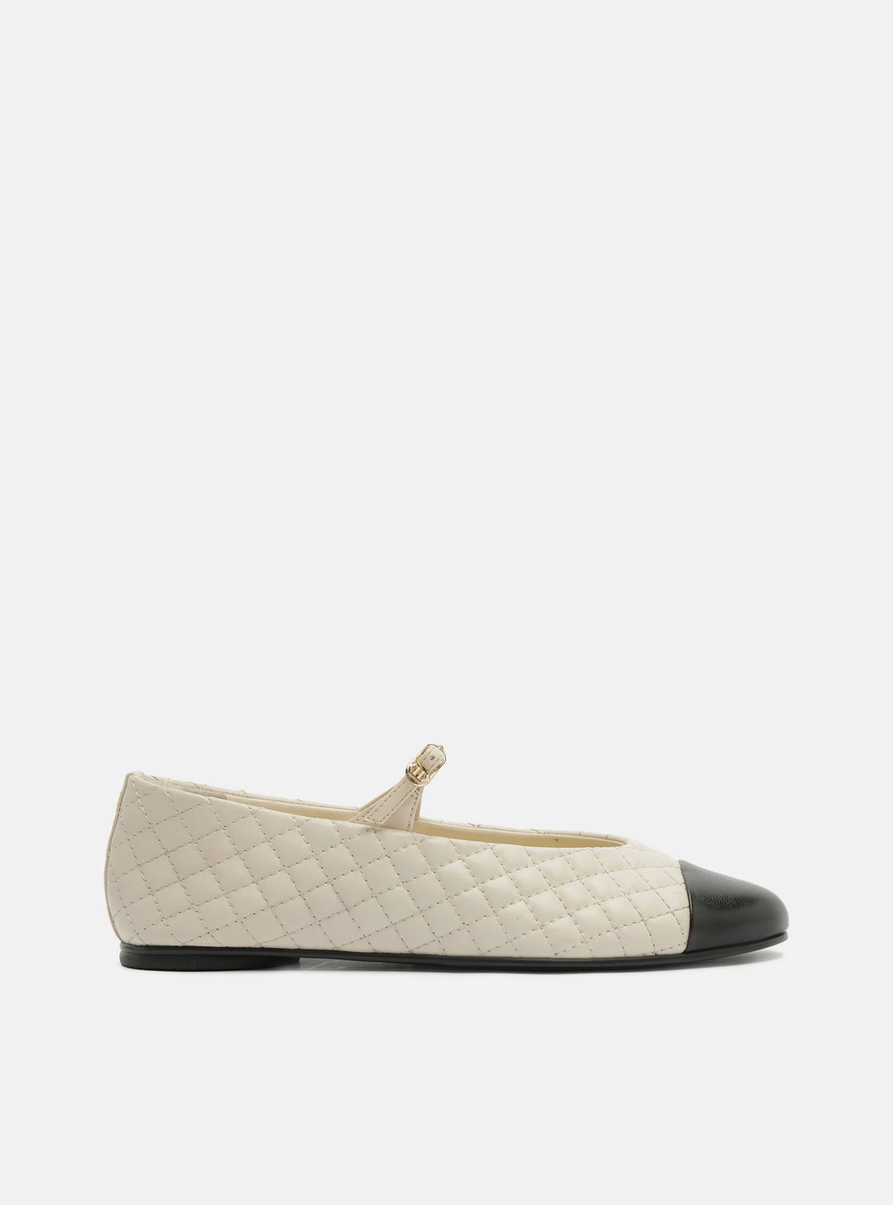 Sapatilha Branca Bico Redondo Fivela Matelassê