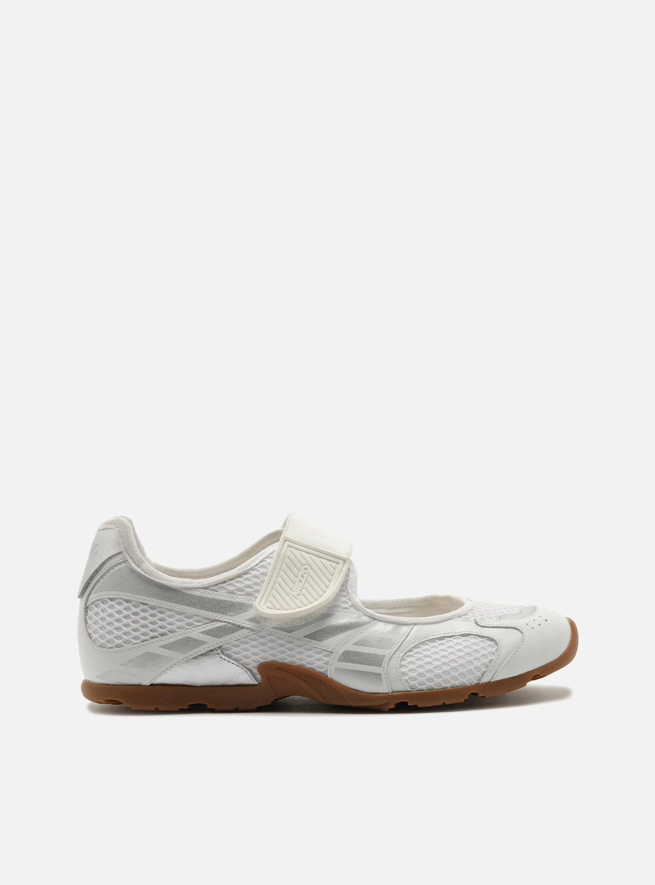 Tênis Branco Bico Redondo Slip On