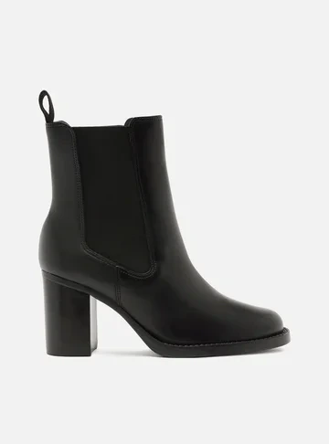 Bota Preta Couro Cano Curto Salto Médio Elástico