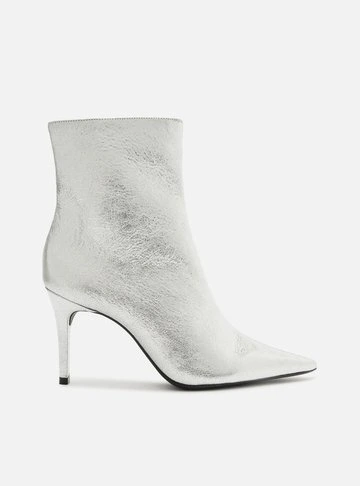 Bota Prata Couro Cano Curto Bico Fino