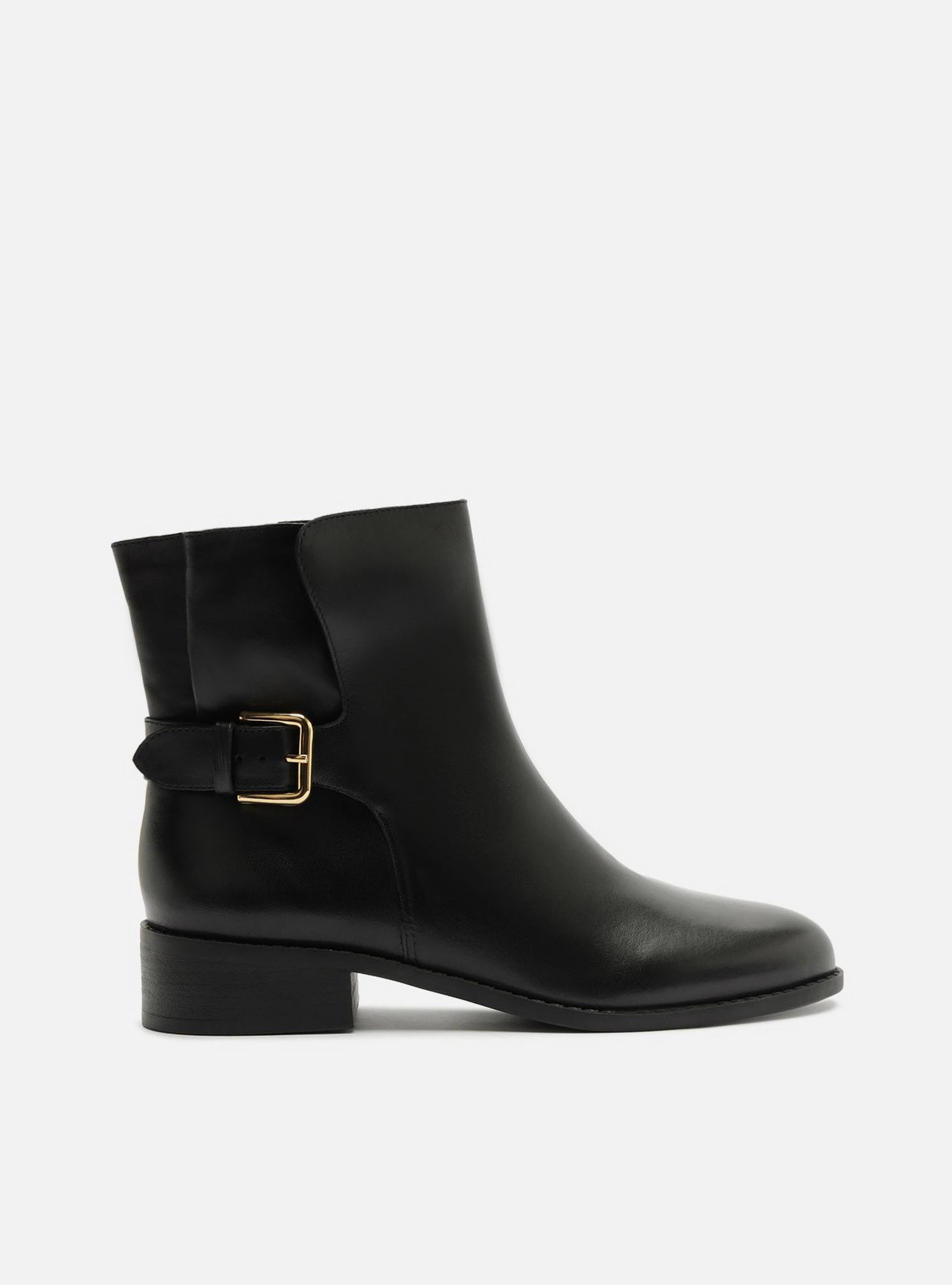 Bota Preta Couro Cano Curto Salto Baixo Fivela