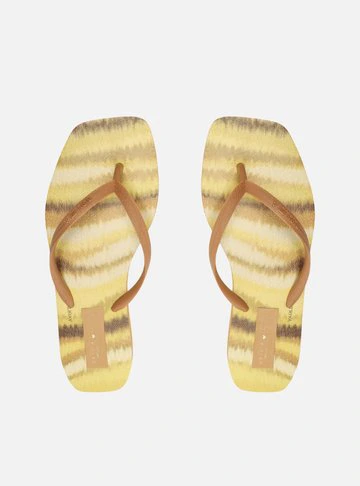 Chinelo de Dedo Marrom Bico Quadrado Brizza Triya