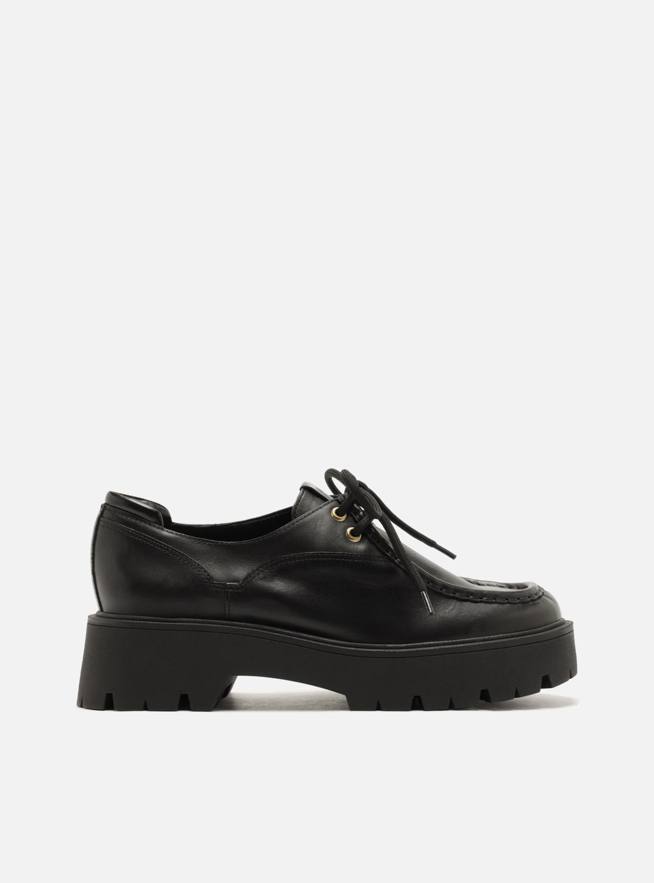 Mocassim Preto Couro Salto Tratorado Metais
