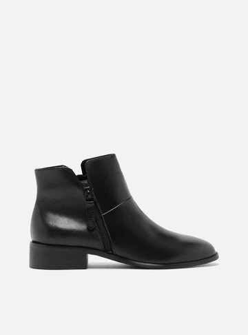 Bota Preta Cano Curto Salto Bloco