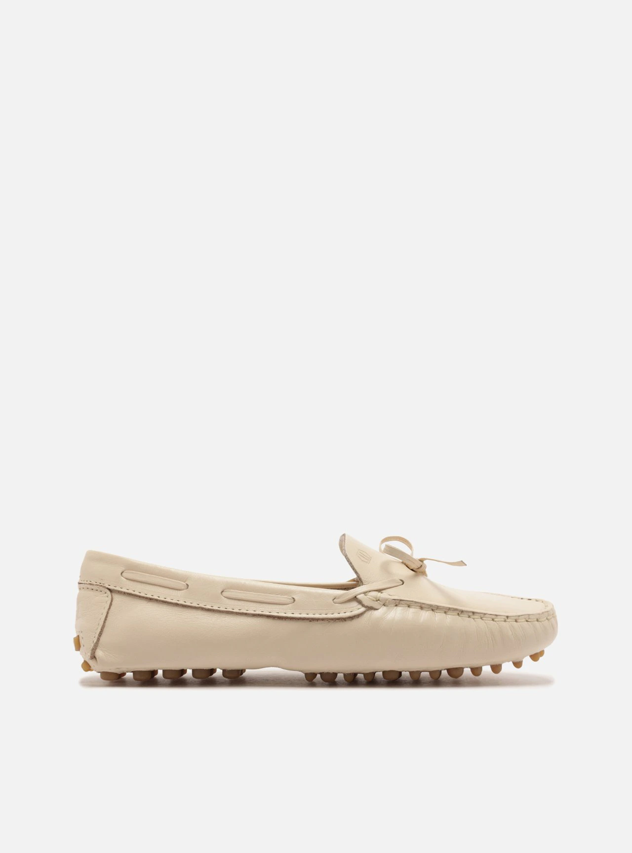 Mocassim Off-White Couro Sola Emborrachada Retrô