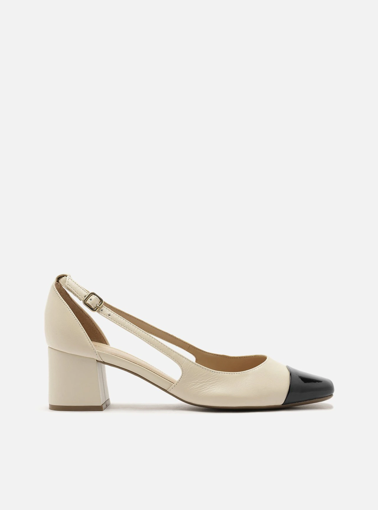 Scarpin Off-White Couro Cap Toe Aberto