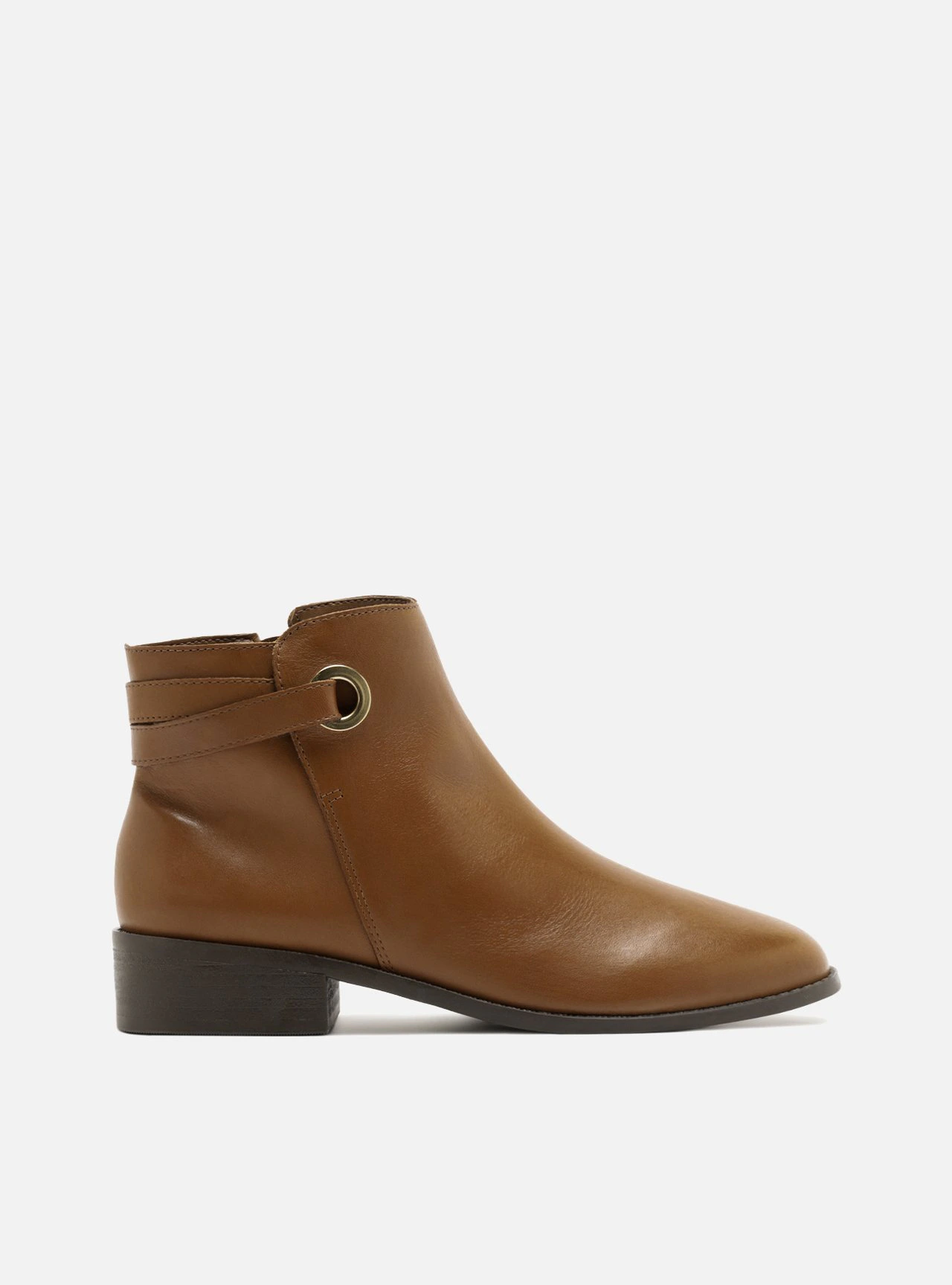 Bota Marrom Couro Salto Bloco Metais