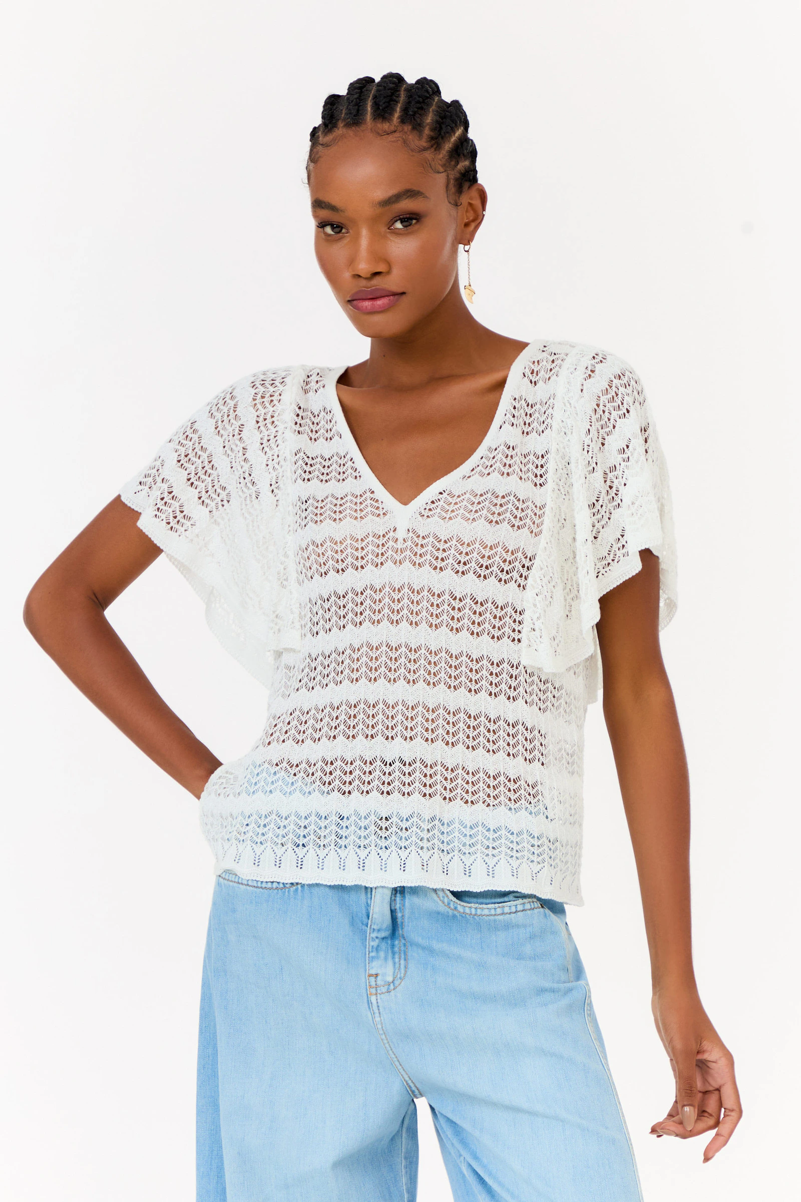 Blusa Tricot Decote v Babados