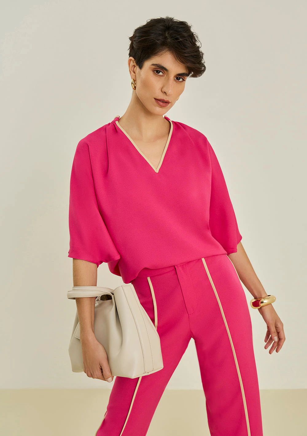 Blusa Maria.Valentina Solta Decote V Manga Curta Padrão Rosa