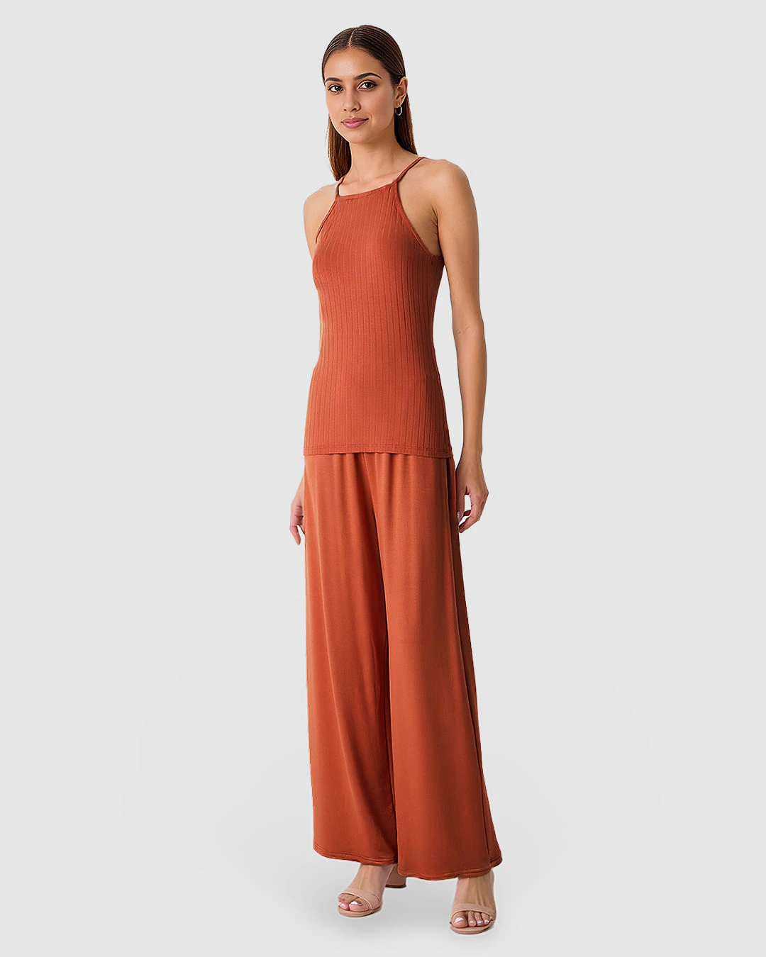 Regata Feminina Decote Halter Alça Fina Em Malha Viscose Canelada