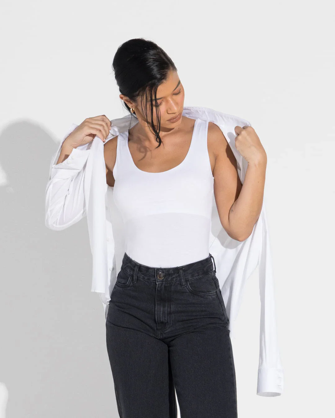 Regata Undershirt Gola U Feminina - BASICAMENTE