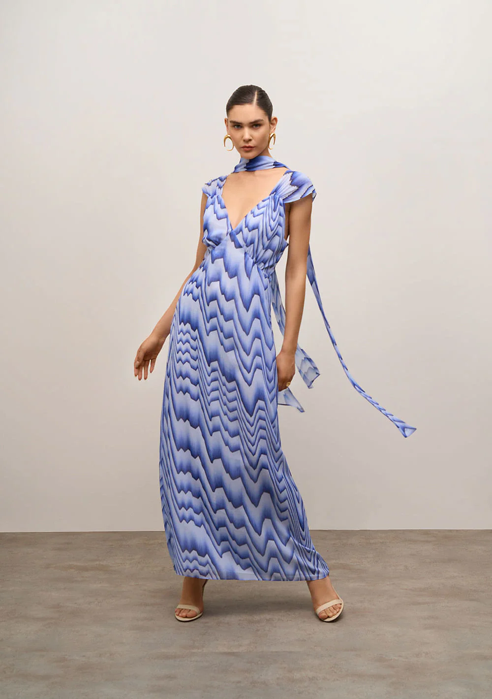 Vestido Iódice Solto Decote V Com Alça Longo Azul