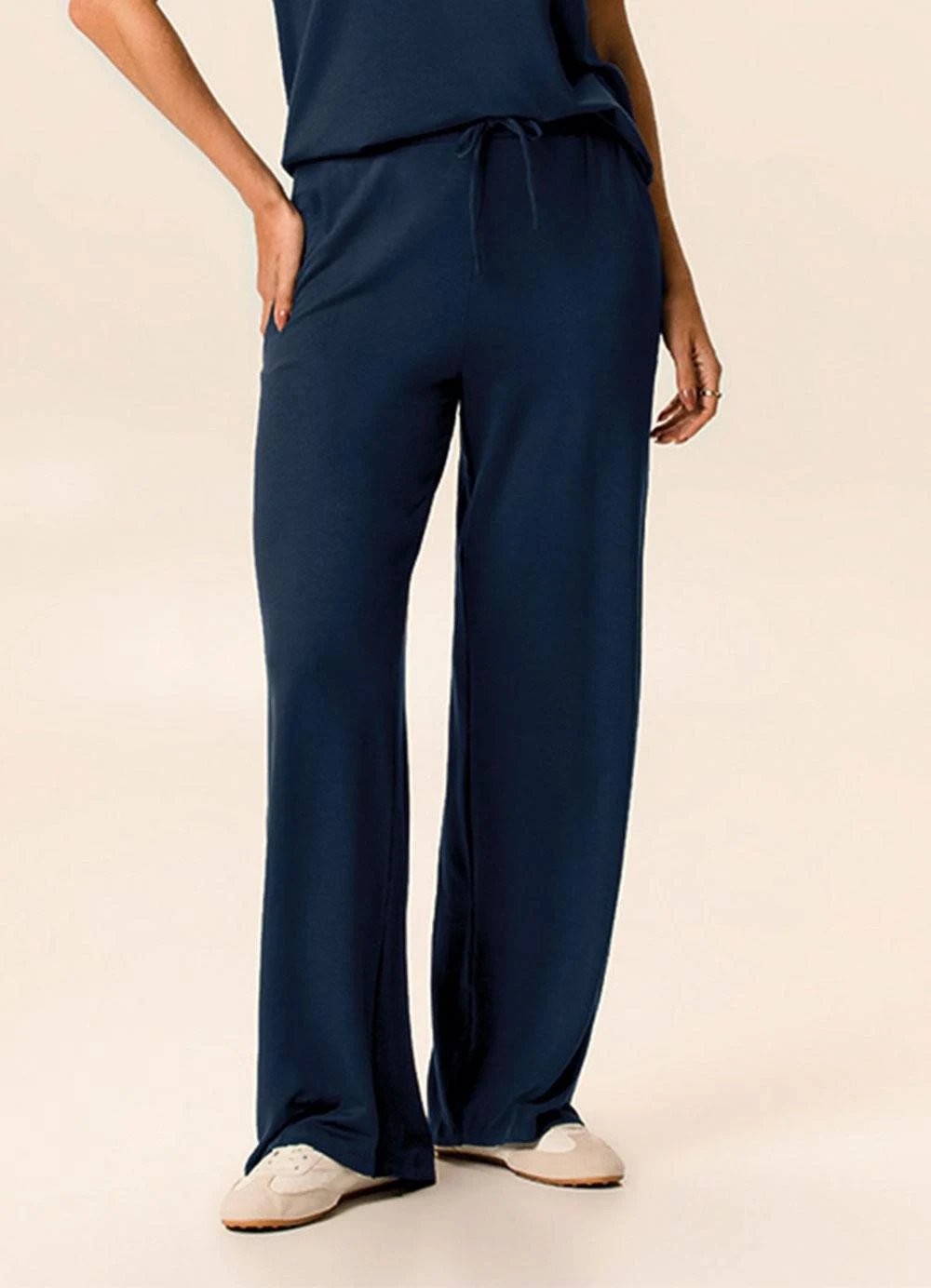 Malwee - Calça Wide Leg em Moletinho Azul Marinho