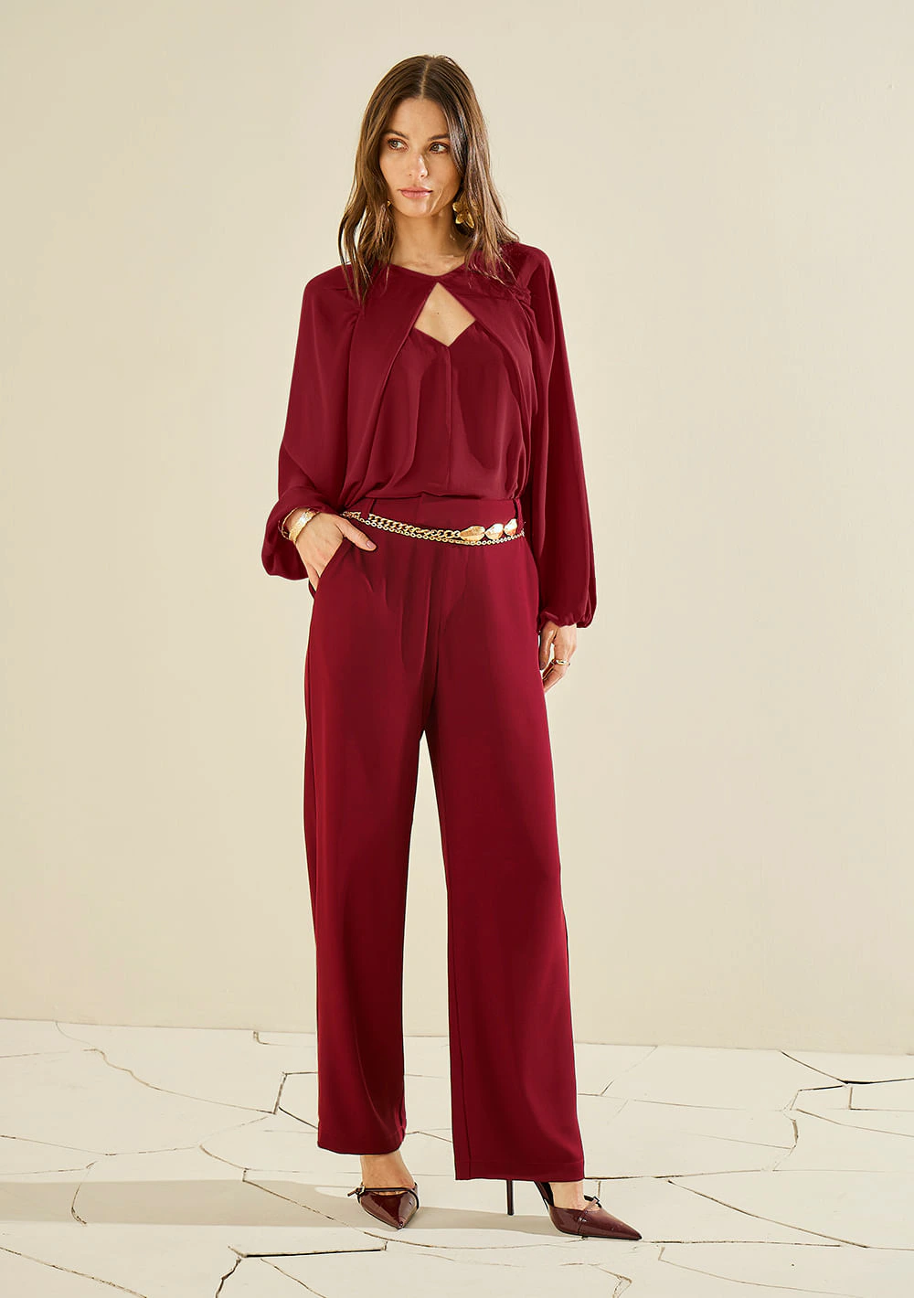 Blusa Morena Rosa Solta Decote Careca Manga Longa Padrão Vermelho