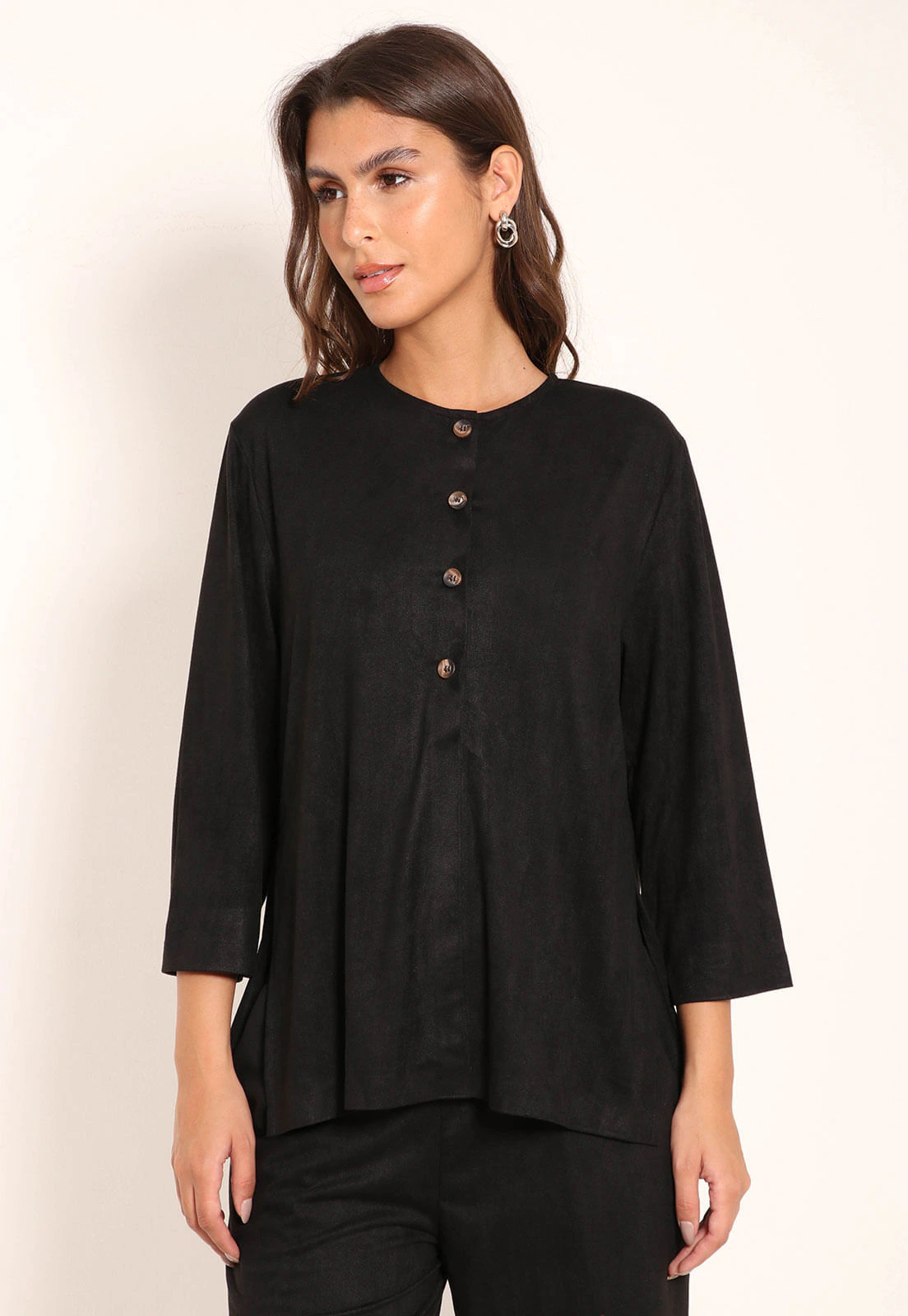 Camisa Suede Manga 7/8 Com Botões