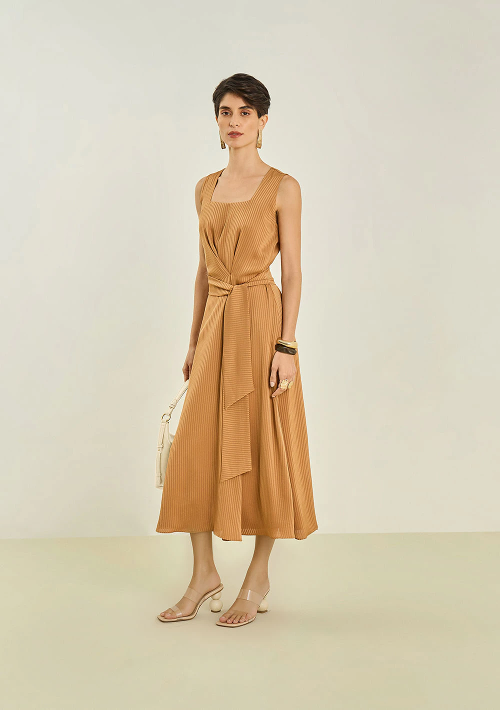 Vestido Maria.Valentina Ajustado Decote Reto Sem Manga Longo Marrom