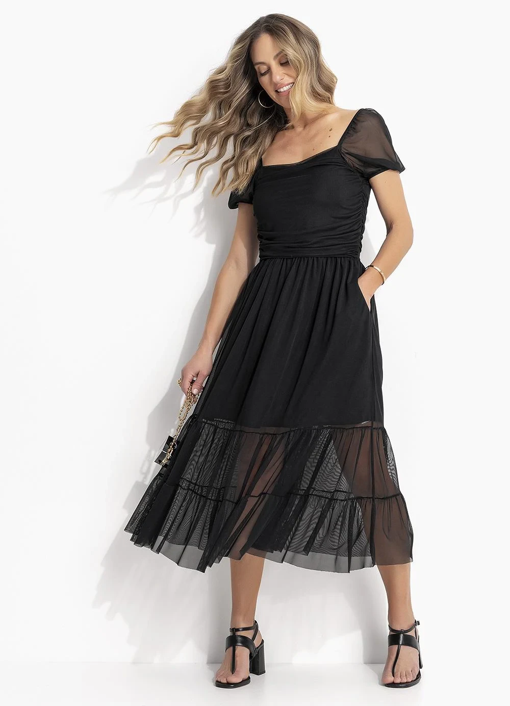 Quintess - Vestido Preto com Camadas