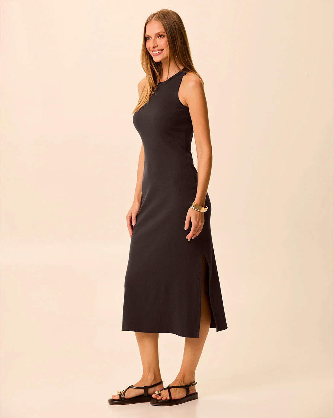 Vestido Midi Básico Feminino Slim Fenda Lateral Em Ribana