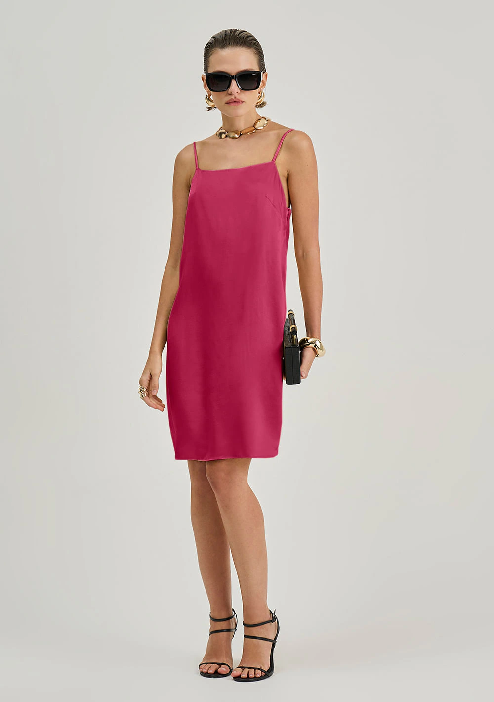 Vestido Iódice Solto Decote Reto Com Alça Curto Rosa
