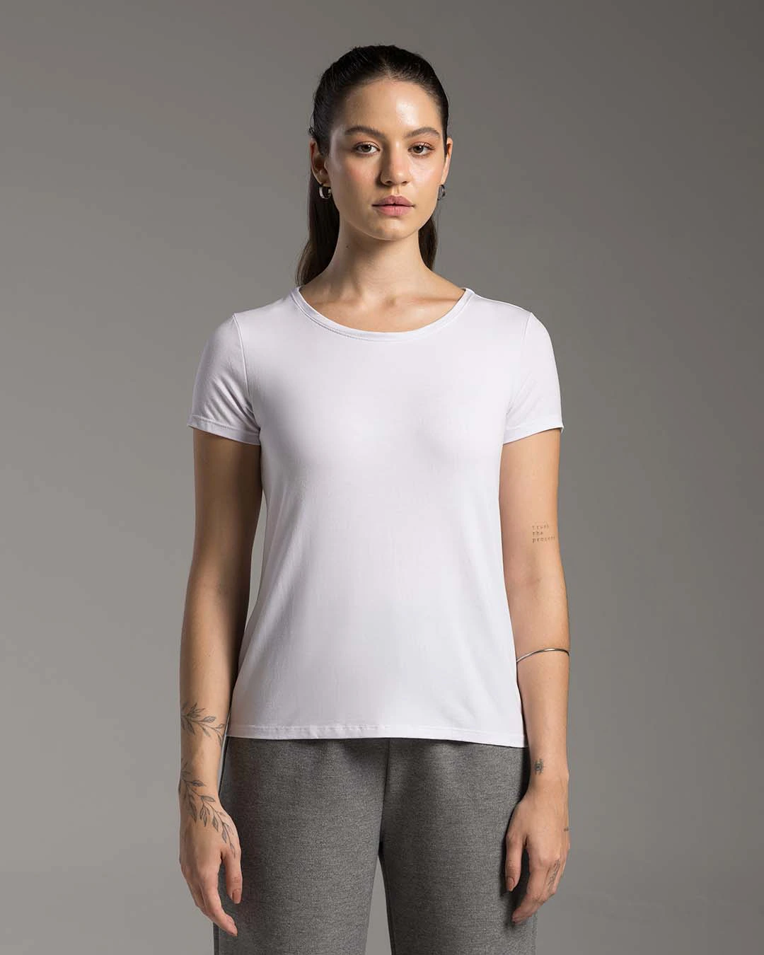 Tech T-Shirt Modal Feminina - BASICAMENTE