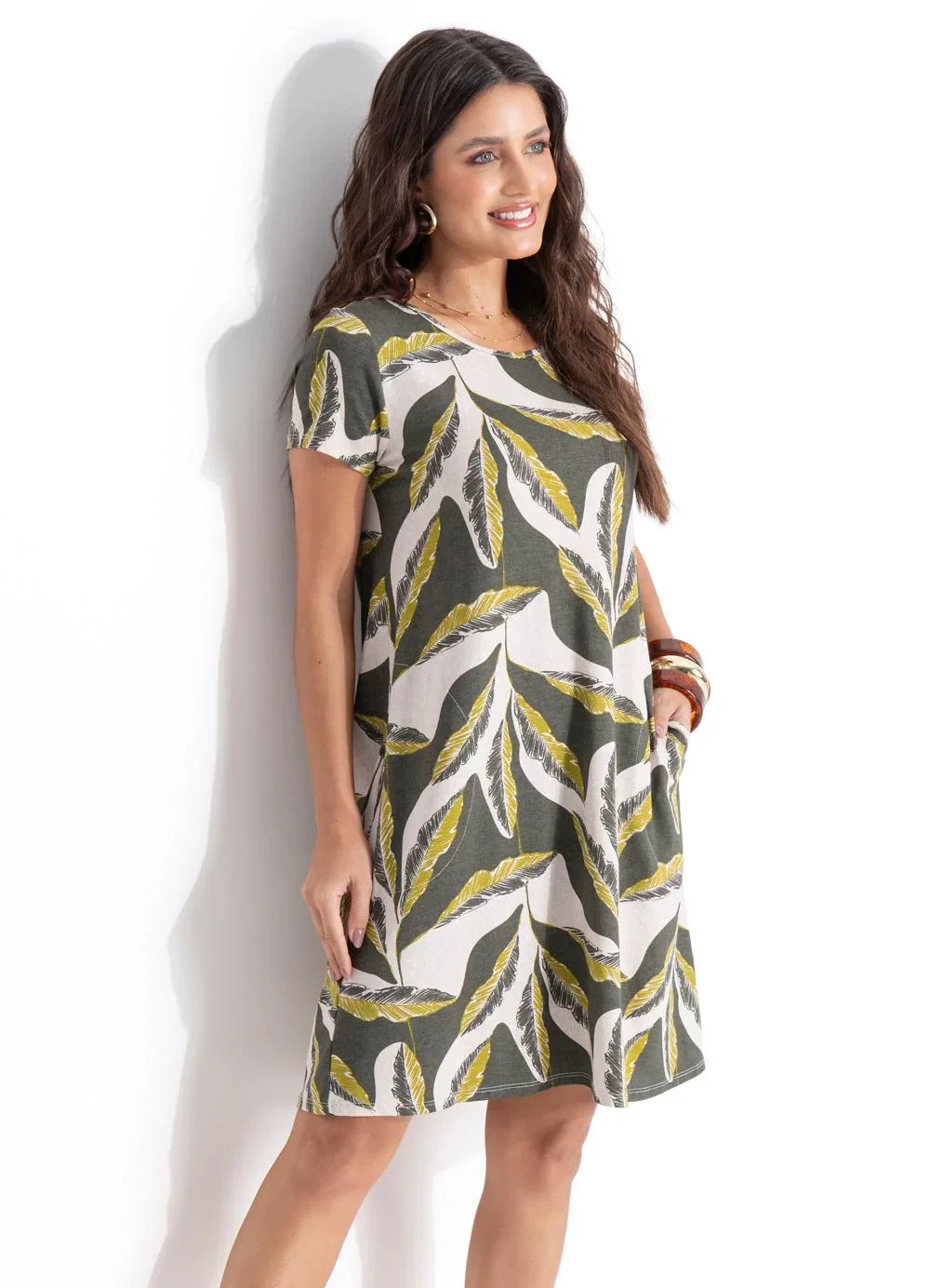 Quintess - Vestido Folhagem Verde em Malha de Viscose