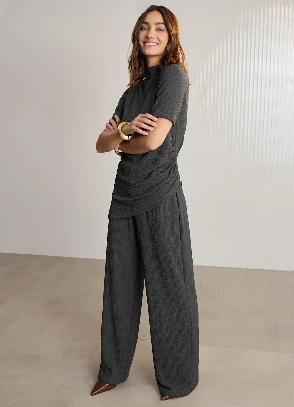 Lunender - Conjunto com Calça e Blusa Assimétrica Cinza