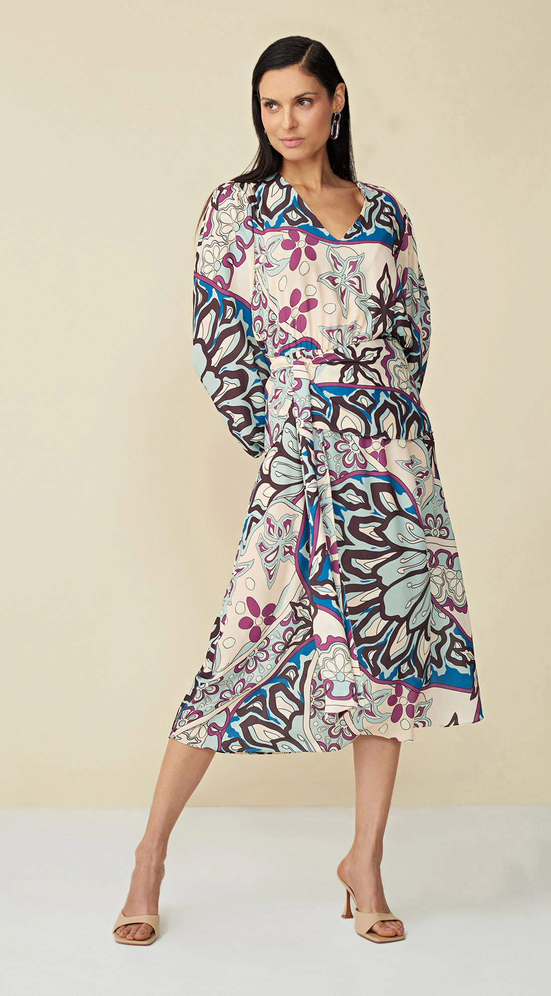 Vestido Maria.Valentina Midi Decote V Com Faixa Azul