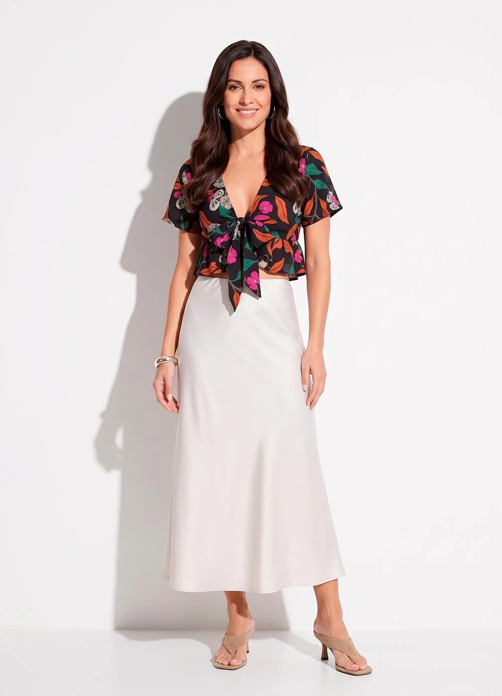 Quintess - Blusa Floral Riscado em Crepe Plano
