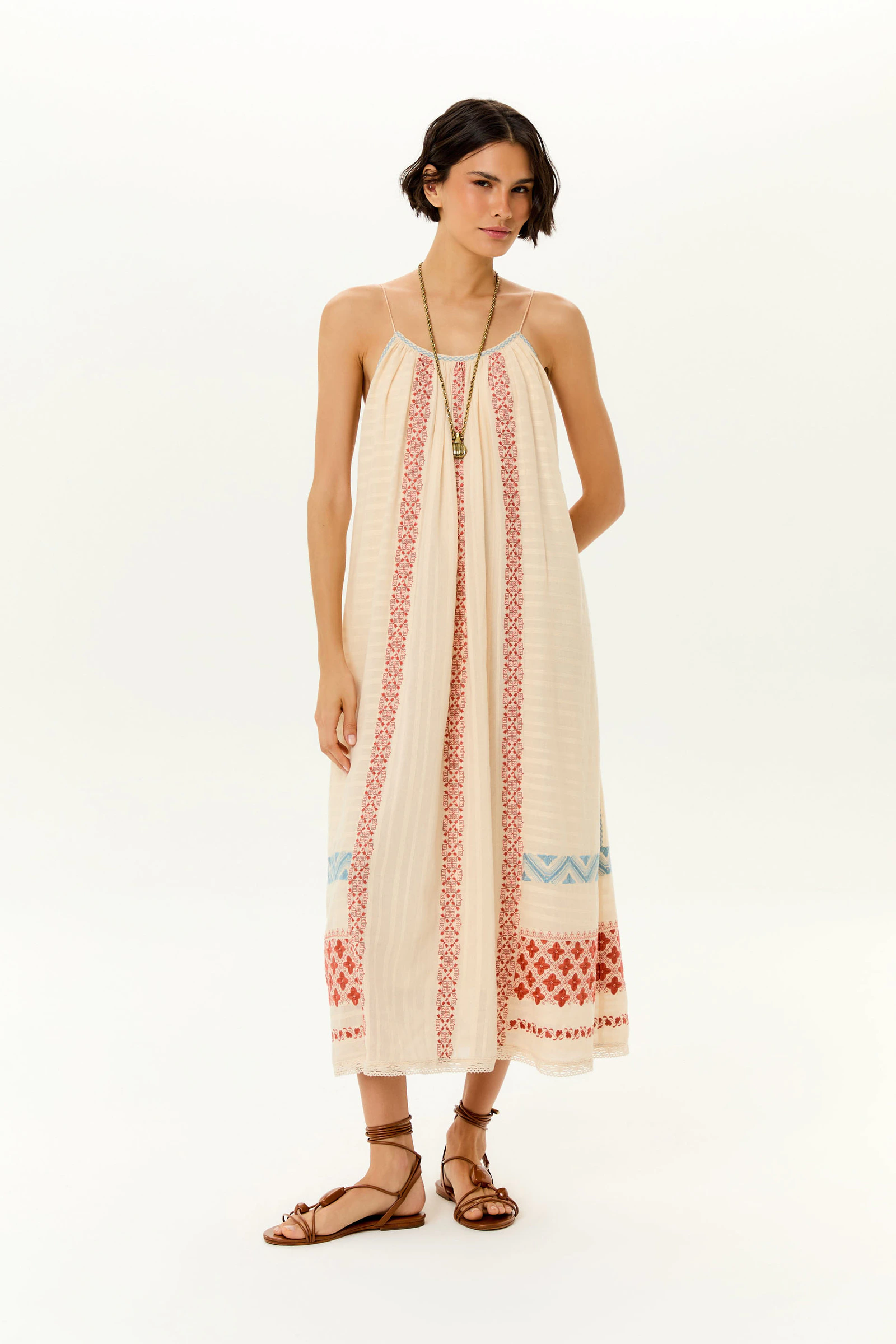 Vestido Midi Bordado Ulla