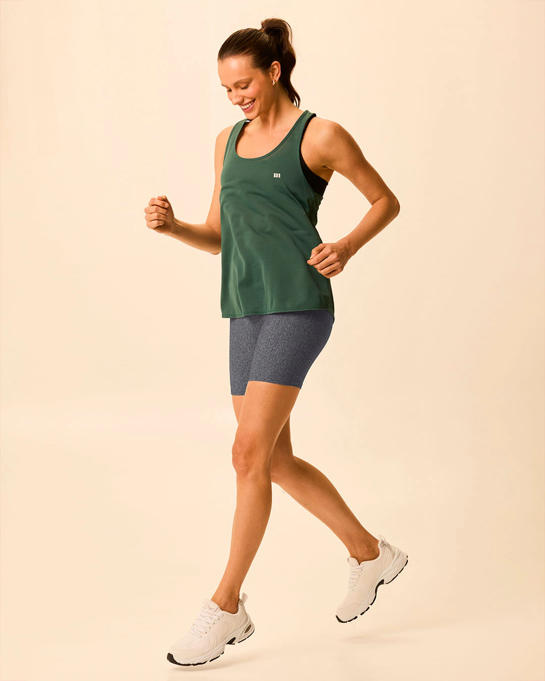 Shorts Esportivo Feminino Justo Em Malha Com Proteção UV50+ Malwee Active