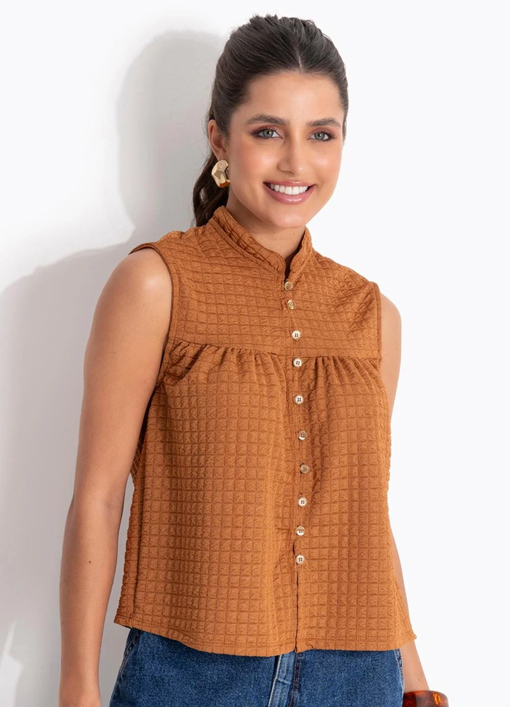 Quintess - Blusa Marrom em Malha Texturizada