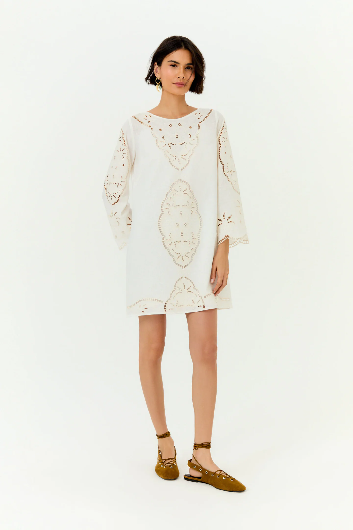 Vestido Curto Bordado Ivy