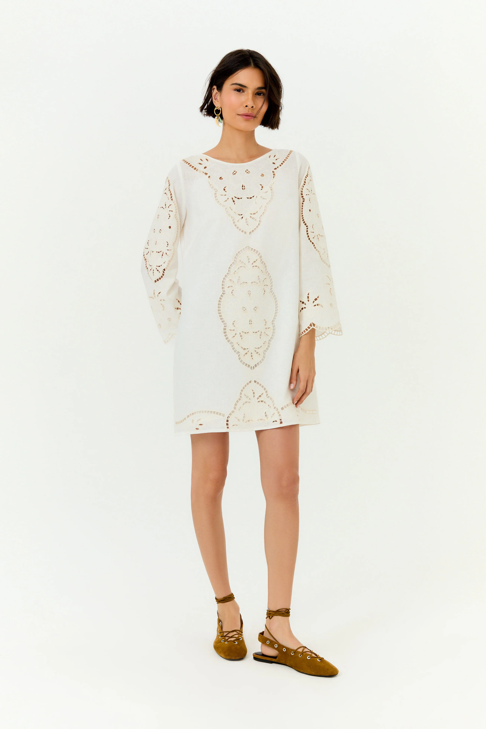 Vestido Curto Bordado Ivy