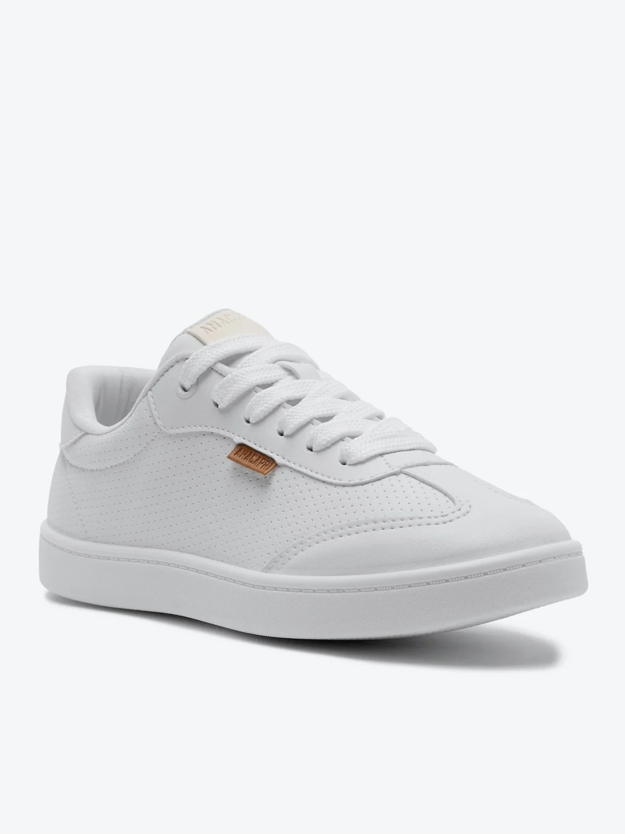 Tênis Detalhes Texturizados Na Lateral Branco