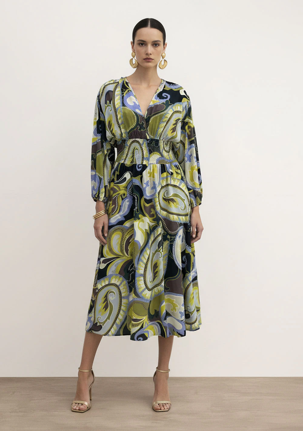 Vestido Midi Manga Longa Amarelo