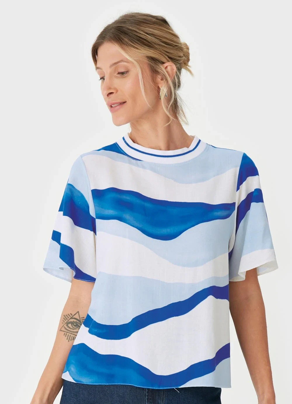 Malwee - Blusa Abstrata Ampla em Viscolinhho Azul Escuro