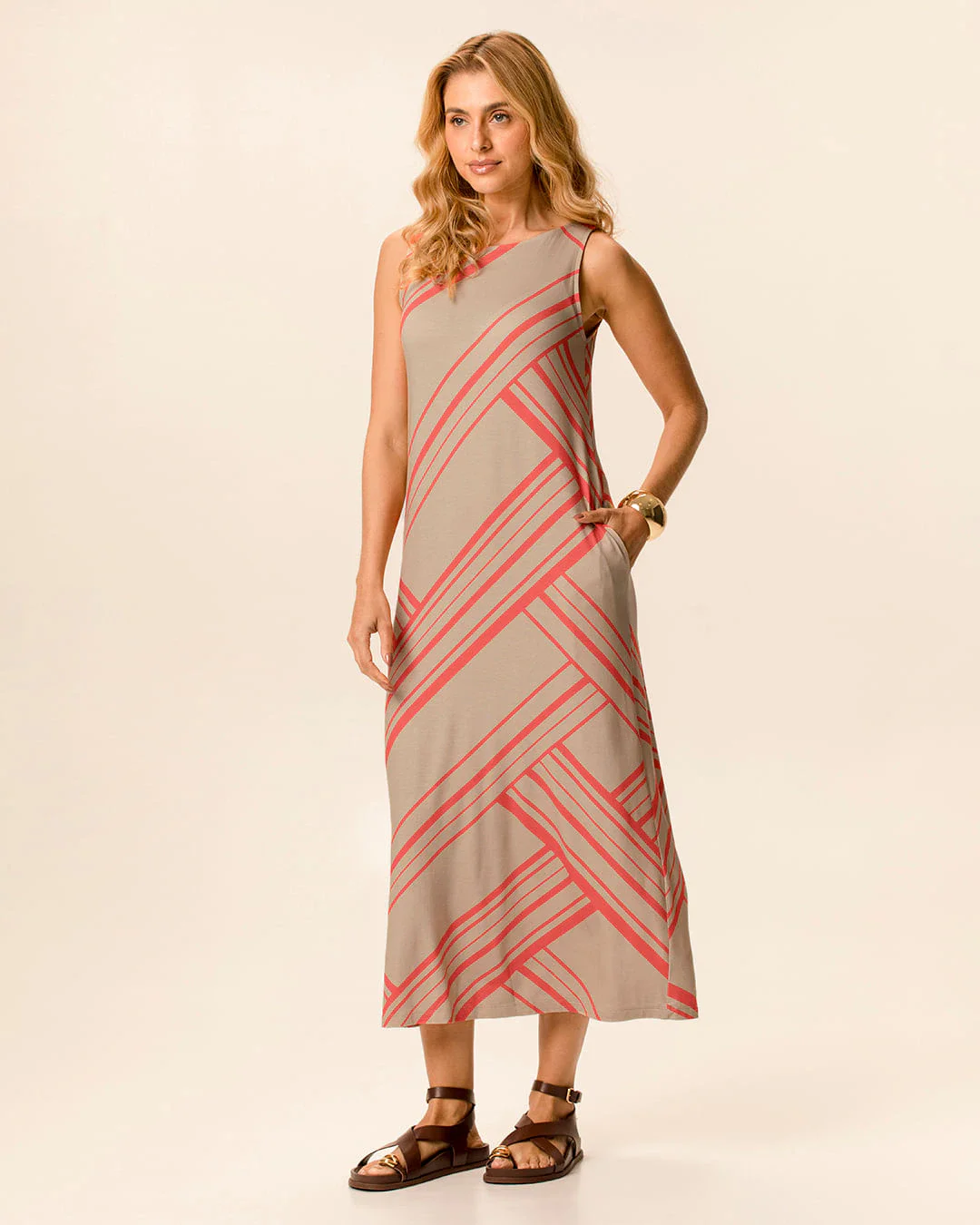 Vestido Midi Feminino Amplo Estampado Bolso Lateral Em Viscose Stretch