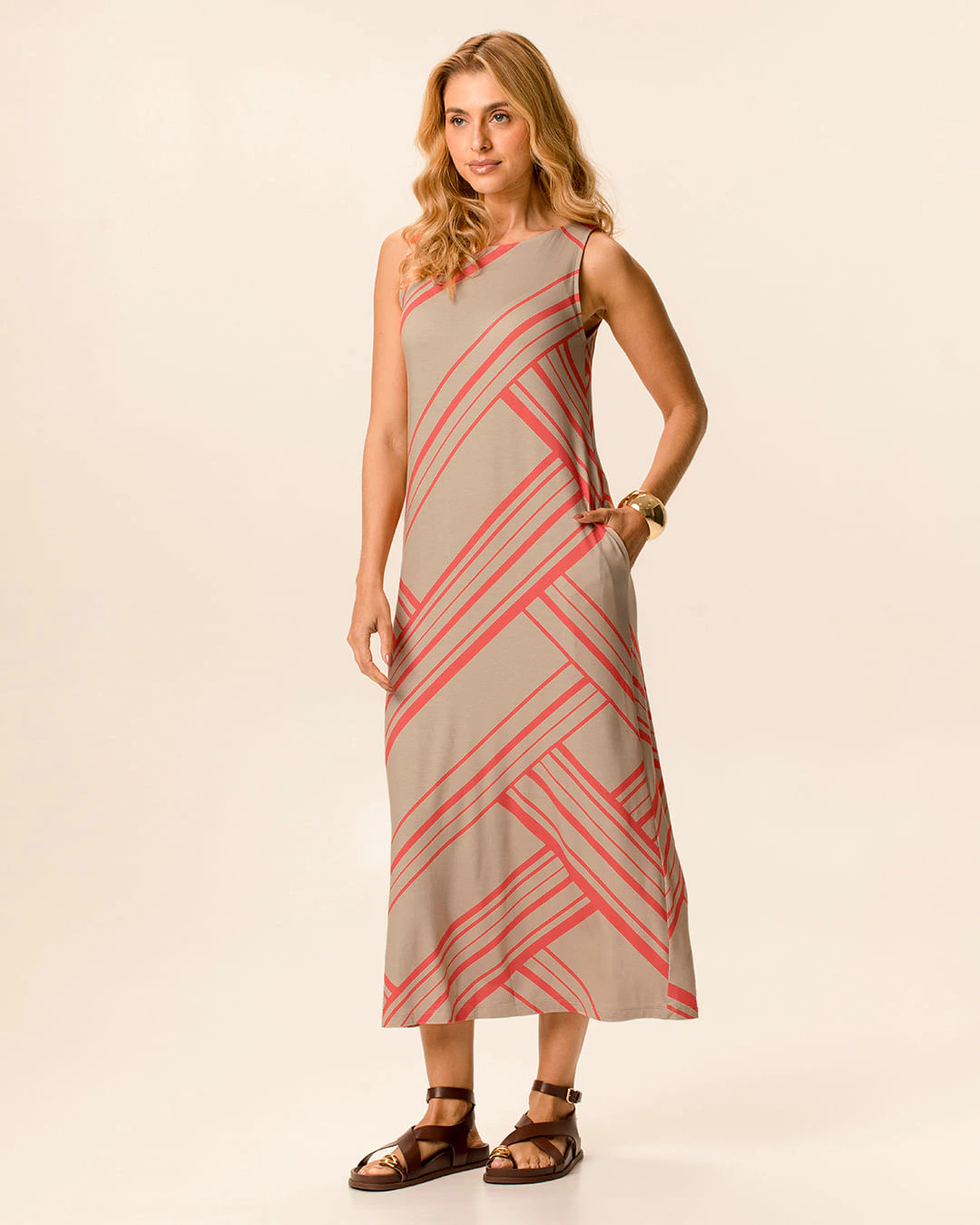 Vestido Midi Feminino Amplo Estampado Bolso Lateral Em Viscose Stretch