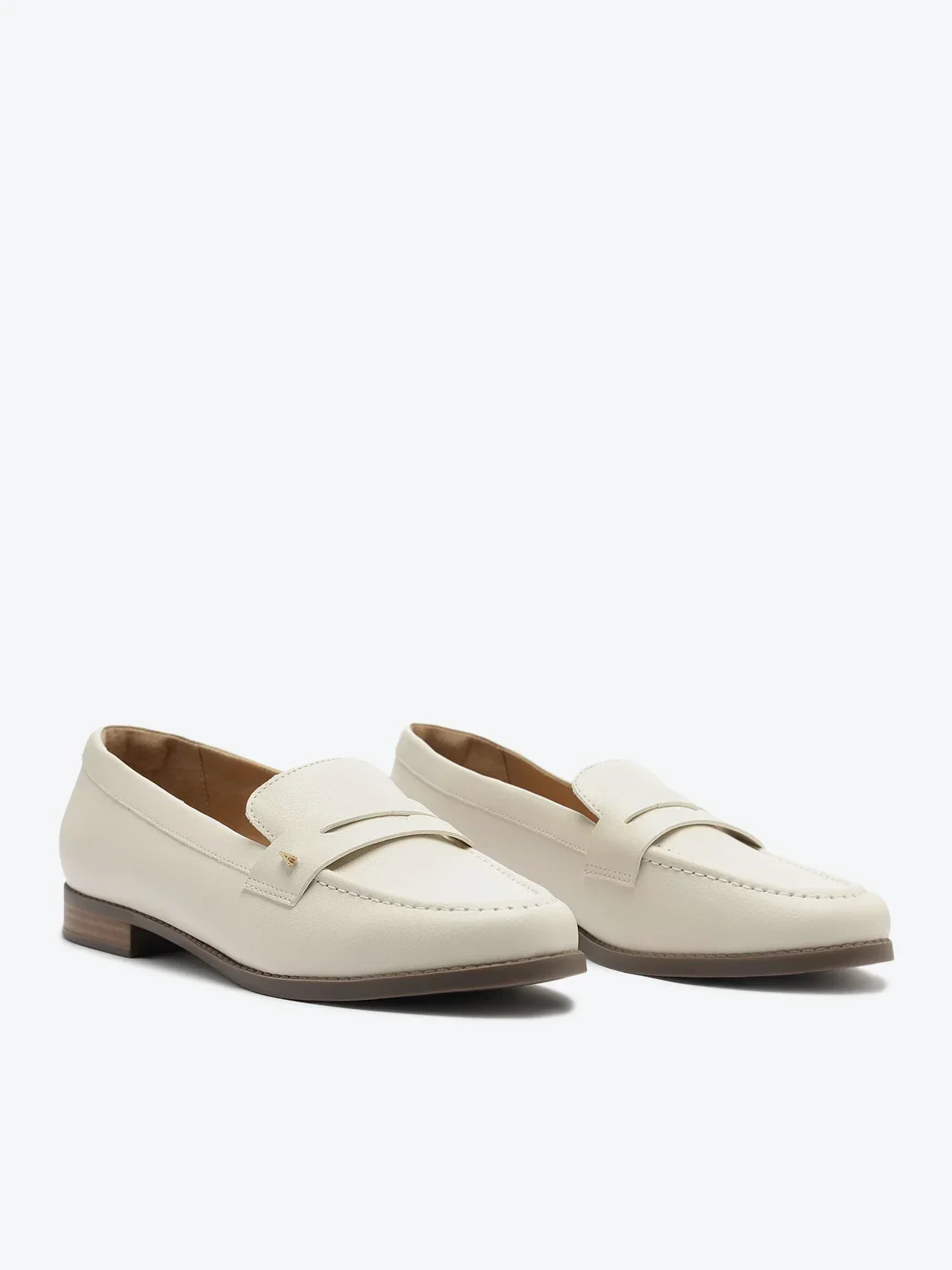 Mocassim Pala Aplicação A Branco